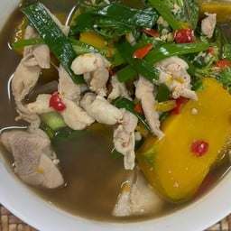 แกงไก่ใส่ฟักทอง(ปลาร้า)