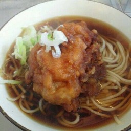 Soba-Hot-Large Karaage1P-300g โซบะร้อน+ไก่ทอด 1 ตัวใหญ่ 温かい唐揚げそば300