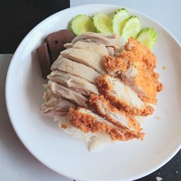 ไก่ต้ม+ไก่ทอดพิเศษ