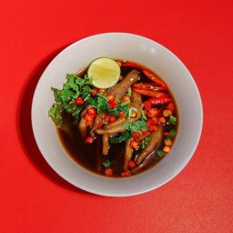 ซุปเปอร์ขาไก่ตุ๋น