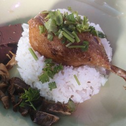 ข้าวน่องเป็ดพะโล้