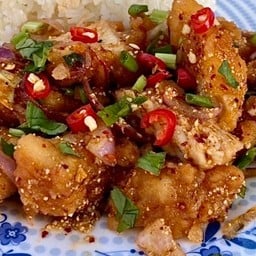 ยำอกไก่แซ่บ (กับข้าว)