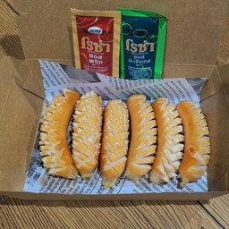 ไส้กรอกหนังกรอบทอด 6 ชิ้น