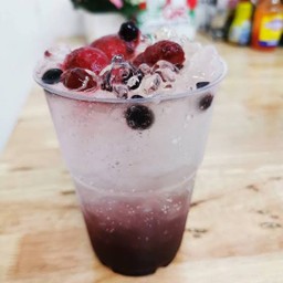 มิกเบอรี่โซดา/Mixed berries soda