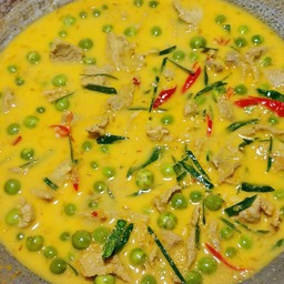 แกงแพนงหมู มะเขือพวง