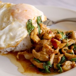 ข้าวกะเพราไก่