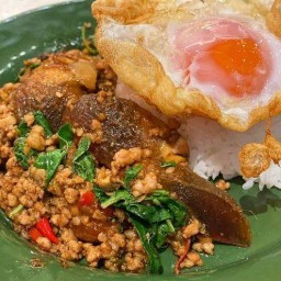 ส้มตำลูกชิ้นทอด 🌶️🔥🥠