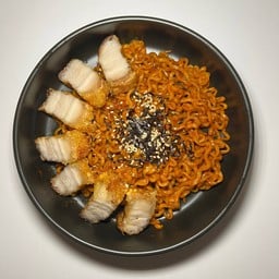 MMuu - Crispy Pork Lover ( หมูกรอบไร้น้ำมัน )