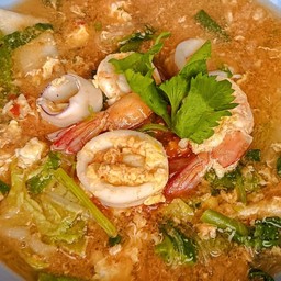 สุกี้น้ำ(เลือกเนื้อสัตว์) +น้ำจิ้ม