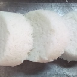 ข้าวเหลืองอ่อน 3 ถ้วย