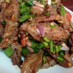 น้ำตกคอหมูย่างฉ่ำๆ