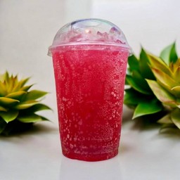 น้ำแดงโซดา