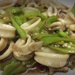 พริกอ่อนปลาหมึก!