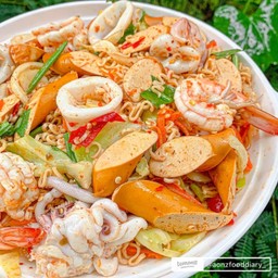 ยำมาม่ารวมมิตรทะเล