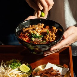 ขนมจีนน้ำเงี้ยว