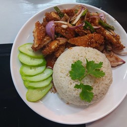 ข้าวยำไก่แซ่บพิเศษ