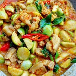 ข้าวยำไก่แซ่บ/ข้าวไก่กรอบราดซอสเกาหลี/ข้าวแกง/อาหารตามสั่งครัวตัวอ. หมู่บ้านพฤกษา13