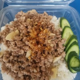 หมูสับกระเทียมสามรสฉ่ำๆทำหอมต้องลองราดข้าว