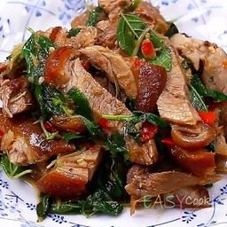 กระเพราขาหมู(กับข้าว)