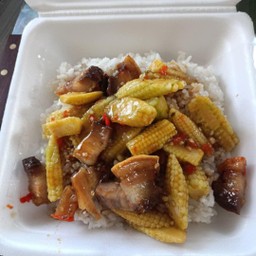 ข้าวผัดข้าวโพดอ่อน