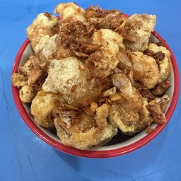 แคบหมูเจียว ผสมกระเทียม 1 ถ้วย