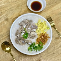 โจ๊ก ข้าวต้ม ต้มเลือดหมูคุณเล็ก รพ.สีกัน