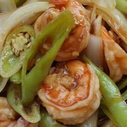 ผัดพริกหยวก  กุ้ง ราดข้าว