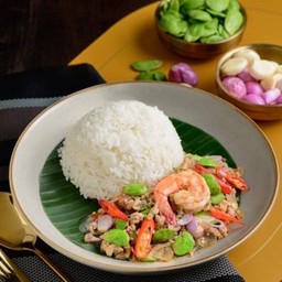 ผัดกะปิสะตอกุ้งหมูสับ (ราดข้าว)