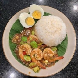 ผัดกะปิสะตอกุ้งล้วน (ราดข้าว)