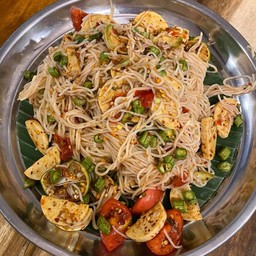 ยำขนมจีนหมูยอ