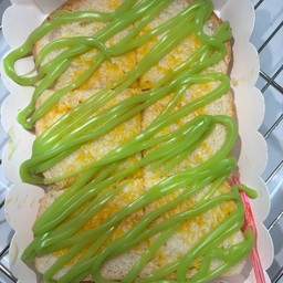 ครอฟเฟิล & ขนมปังปิ้ง อร่อยมาก หอม กรอบนอก นุ่มใน by จัสมิน