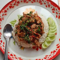 ข้าวผัดกระเพรา