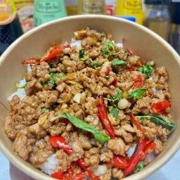 Bear Kitchen - มีนบุรี