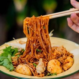 เมนูใหม่ต้องลอง ก๋วยเตี๋ยวแห้ง เส้นคลุก