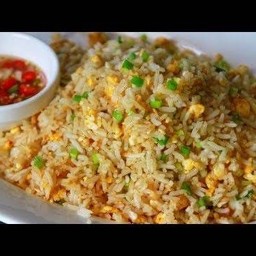 ข้าวผัดไข่ จานเล็ก