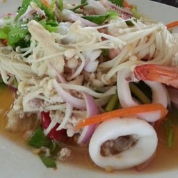 ยำเห็ดเข็มทองทะเล