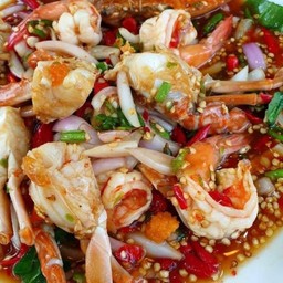 [อร่อยซ่ากับโค้ก] ยำทะเลรวม +  โค้ก ออริจินัล (กระป๋อง) 