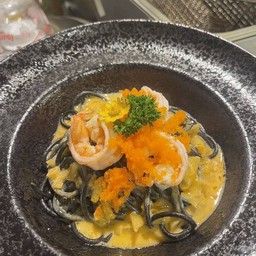 สปาเก็ตตี้ซอสไข่กุ้ง