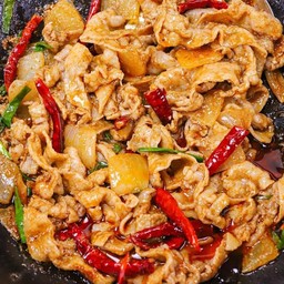 ข้าวหมูสไลด์ผัดเฉสวน