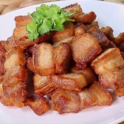 หมูสามชั้นทอดน้ำปลา