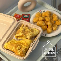 ข้าวกล่องใจดี - ไข่เจียว ของทานเล่น