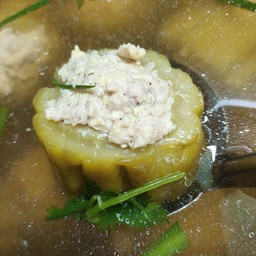 ต้มจืดมะระยัดไส้หมูสับ 1 ชิ้น