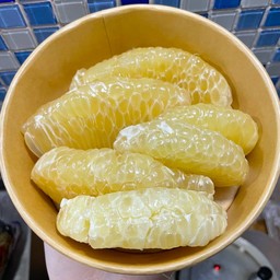 ส้มโอขาวน้ำผึ้ง