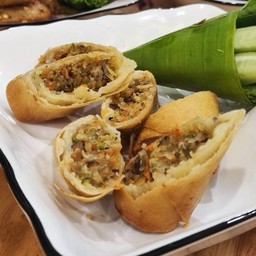 ปอเปี๊ยะทอด มังสวิรัติ