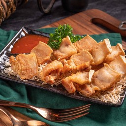 สามชั้นทอดน้ำปลา