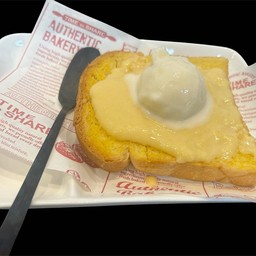 ปังนมฮอกไกโดไส้เยิ้ม&ไอติมวนิลาสูตรคาเฟ่กลมกล่อม