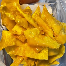 เกี๊ยวทอด + ชีสดิป 1 ชุด