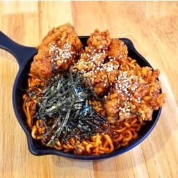 โคตรกะเพรา พริกแห้ง