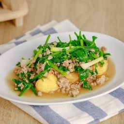 ผัดเต้าหู้ทรงเครื่อง