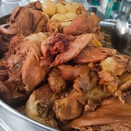 ข้าวขาหมูเฮงเฮง -
